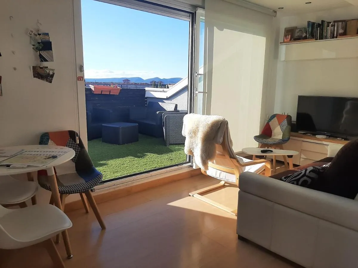 Atico En El Centro De Vitoria Parking Gratis Apartment